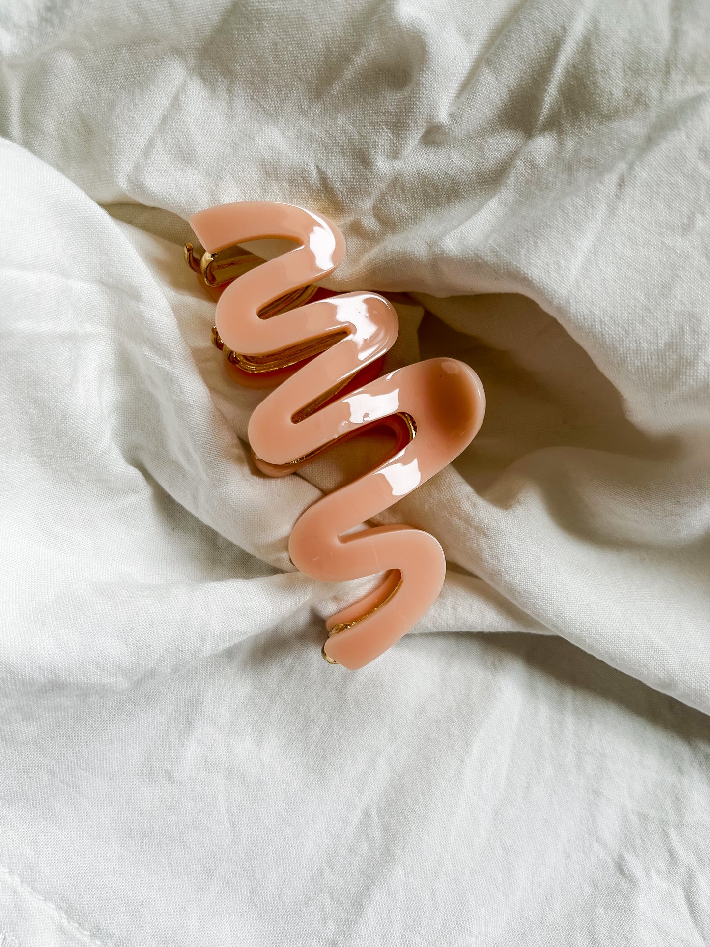 Swiggle Clip in Peach