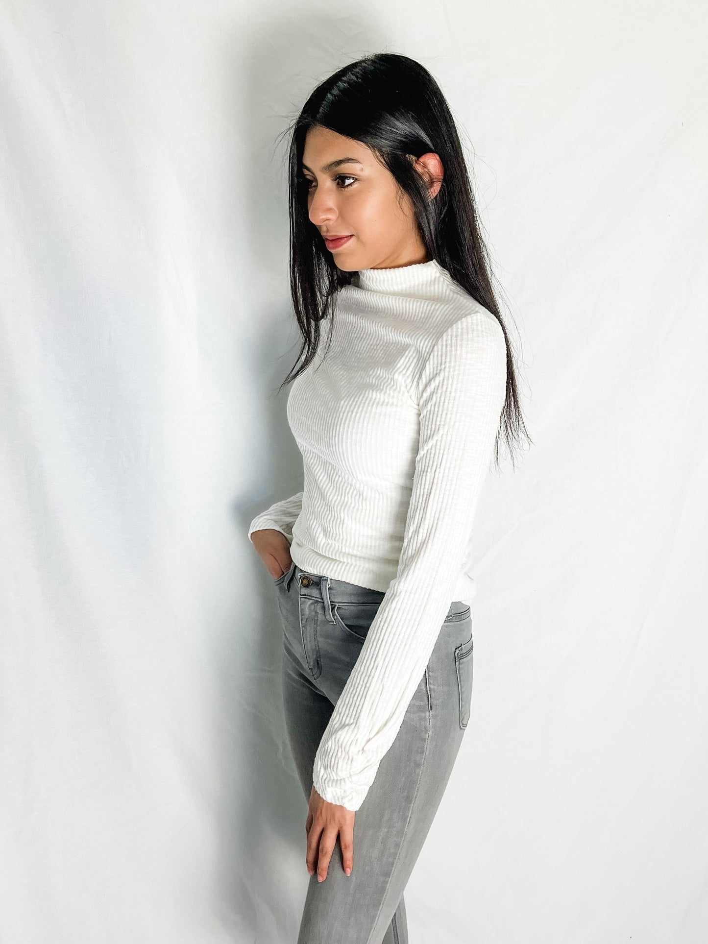 Willow Ribbed Prism Top